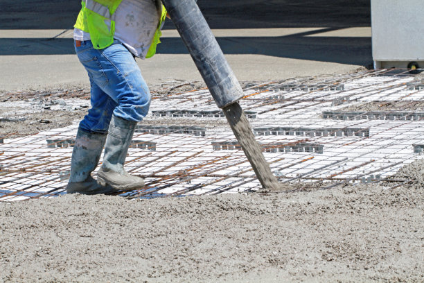 施工现场低层工人图片下载