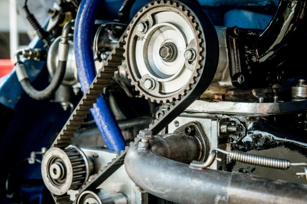 赛车两缸发动机齿轮部分图片下载