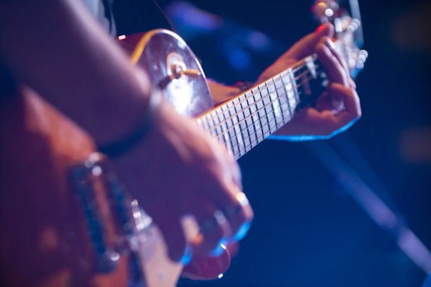 玩e-guitar图片下载