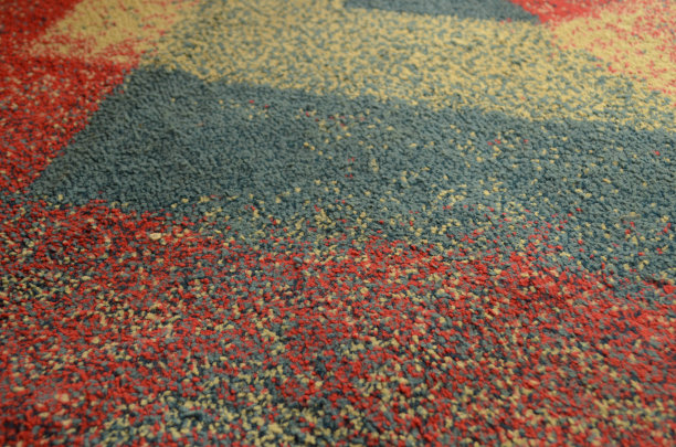 清洗前的地毯。图片下载