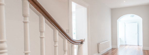 长明亮的走廊图片下载