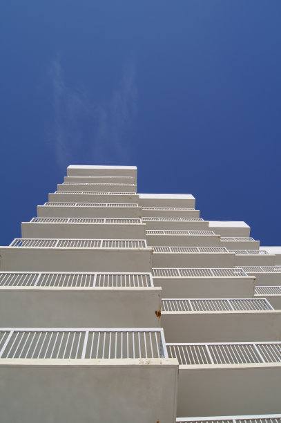 佛罗里达代托纳海滩上的公寓大楼图片下载