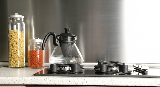 关闭家庭厨房柜台素材图片