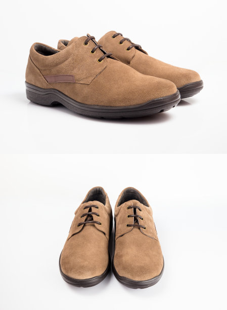 组鞋白色背景，隔离产品，舒适的鞋类。图片下载