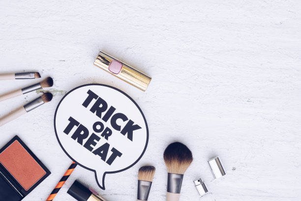 万圣节快乐与化妆时尚平铺概念。图片下载