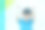 那个男孩站在篱笆后面。图片下载