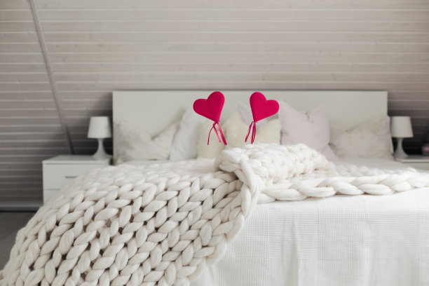 毛毯上的红心图片下载