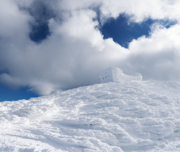 山顶上的老天文台图片下载