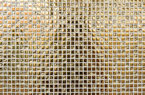 特写金色水晶在寺庙的墙壁纹理背景图片下载