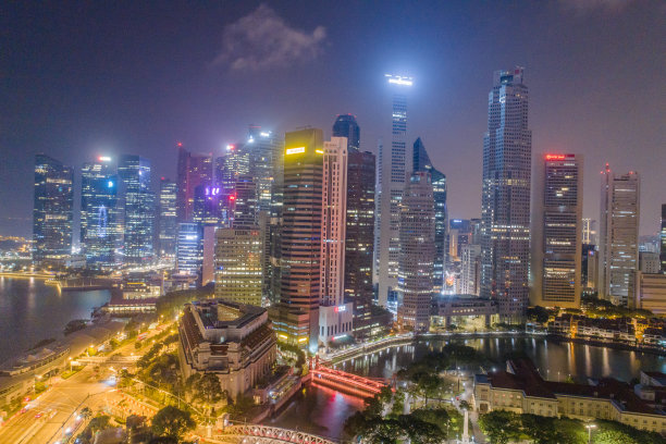 空中视野的城市天际线在新加坡市中心CBD中心图片下载