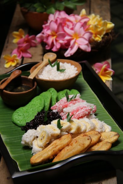 巴厘五种传统甜糕点图片下载