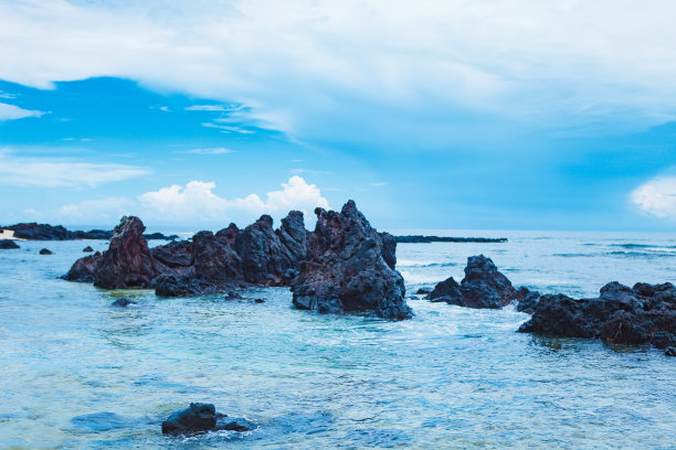 越南广义黎山小岛上的海滩图片下载