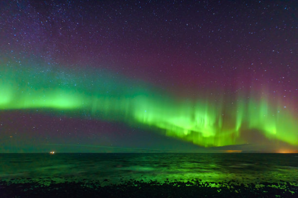 丰富多彩的北极光图片下载