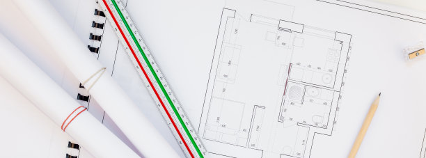 室内设计师桌子工作场所与房子的计划图片下载