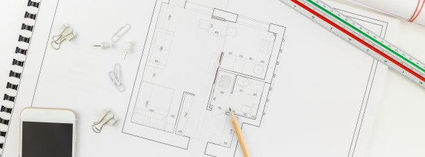 室内设计师桌子工作场所与房子的计划图片下载