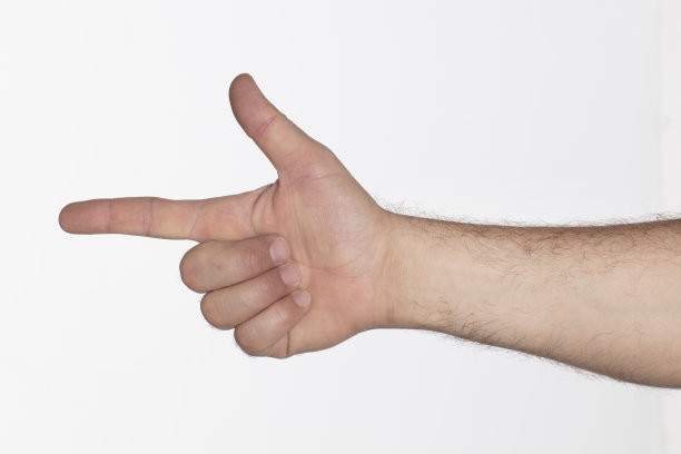 男人用手指着那个方向图片下载