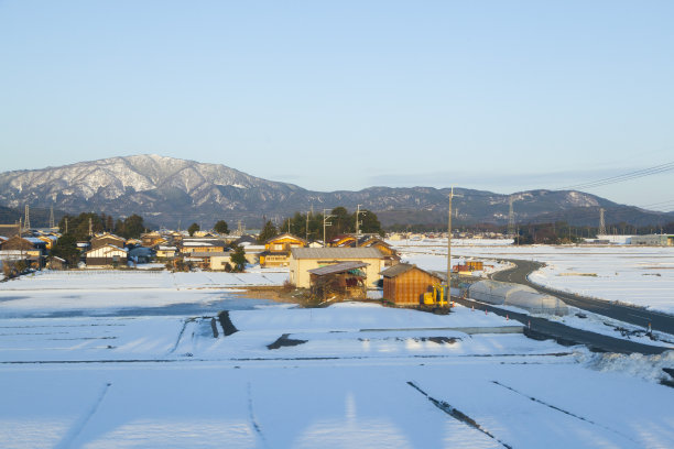 从新干线列车看高岛-胜野图片下载
