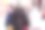 圣诞节购物与母亲和青少年图片下载