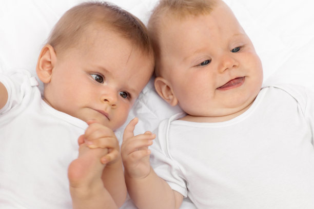 有趣的孩子。图片下载