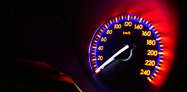 图像汽车仪表盘图片下载