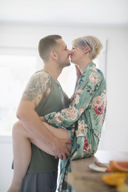 我很难不碰你图片下载