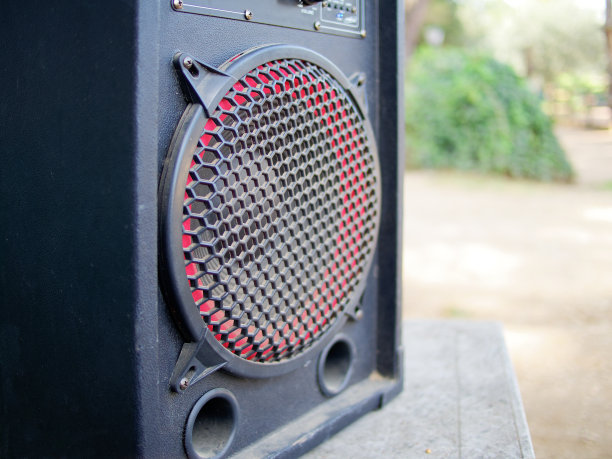 演讲者户外特写镜头图片下载