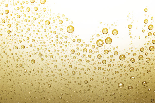 阴影表面上的水泡，金色的背景图片下载
