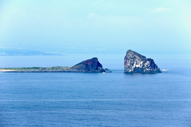 金刚和大海蛇之间的战斗图片下载