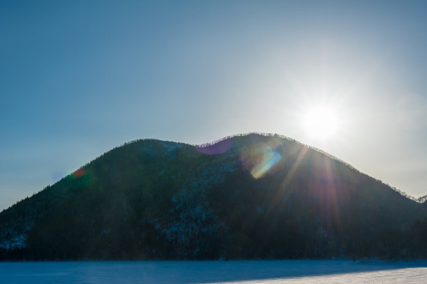 北海道志别湖自然中心正值雪季图片下载