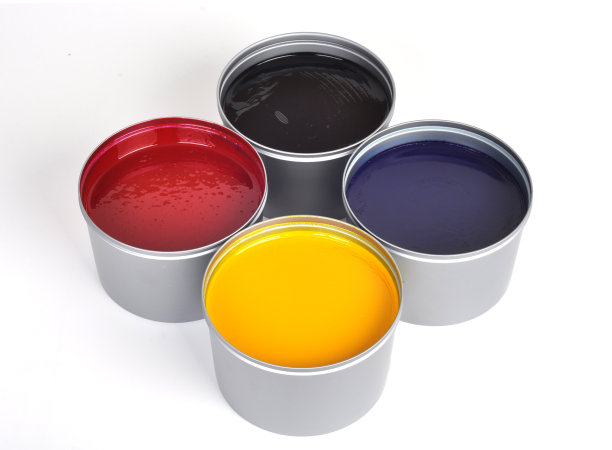 白色背景下容器的高角度视图图片下载