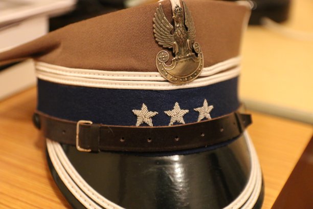 波兰上校帽军事帽图片下载