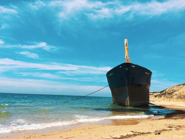 博斯卡达的贝利克海滩发生海难图片下载