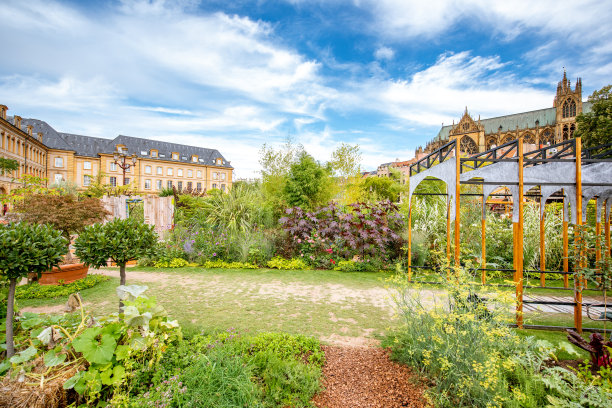 法国梅茨的街道花园图片下载