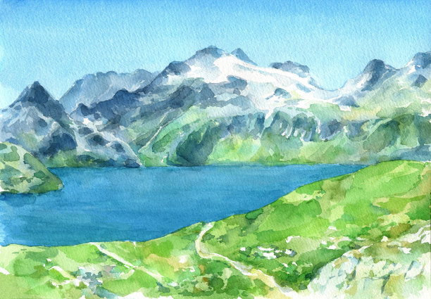 阿尔卑斯山全景，前景是翠绿的草地和湖泊素材图片