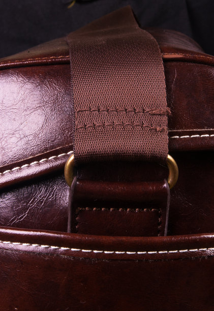 皮包上的配件，特写图片下载