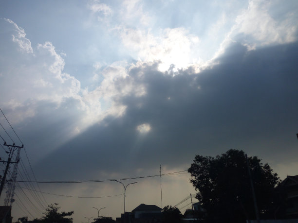 在云后面图片下载