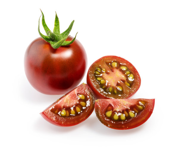 白色背景上孤立的黑樱桃番茄图片下载