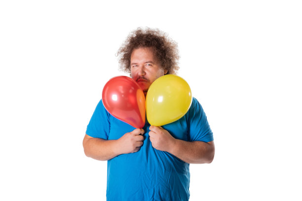 带着气球的搞笑胖子。生日快乐图片下载