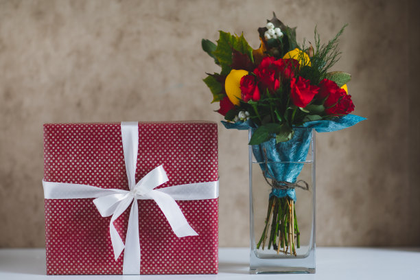 鲜花礼盒图片下载