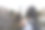 拍摄母亲和孩子的背影，欣赏城市风景图片下载