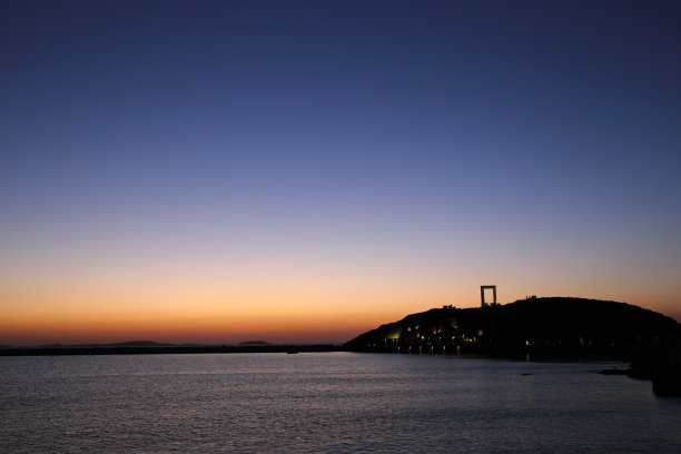 波塔拉，黄昏时分阿波罗神庙的入口图片下载