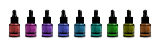 滴管瓶与轮廓路径-多种颜色的瓶子。图片下载