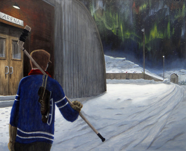 曲棍球运动员在晚上步行去溜冰场图片下载