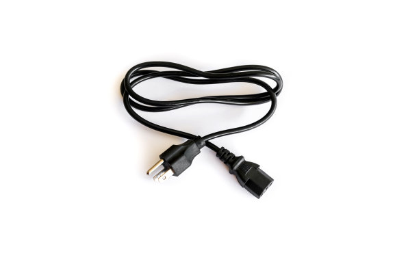 计算机交流电源线隔离在白色背景图片下载