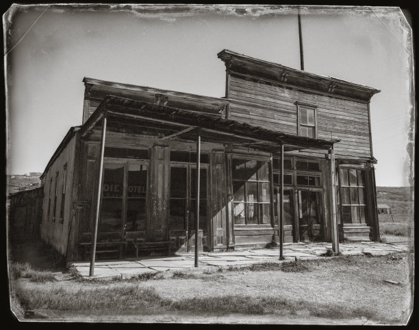 伯迪，鬼城图片下载