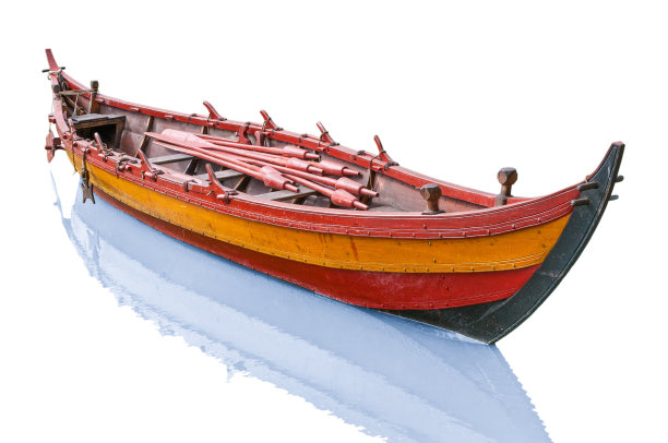 古老的木船孤立在白色的背景图片下载