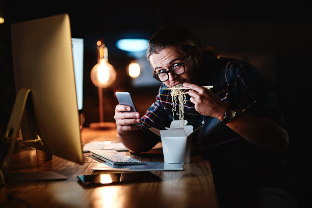 太忙了，没时间休息，所以我两样都做了图片下载