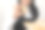 厨房里的女人拿着从农场来的新鲜鸡蛋，特写图片下载