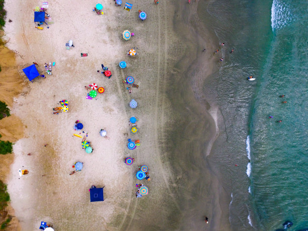 粉色海滩图片下载