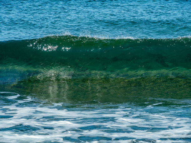 小海浪，克里特岛，希腊图片下载